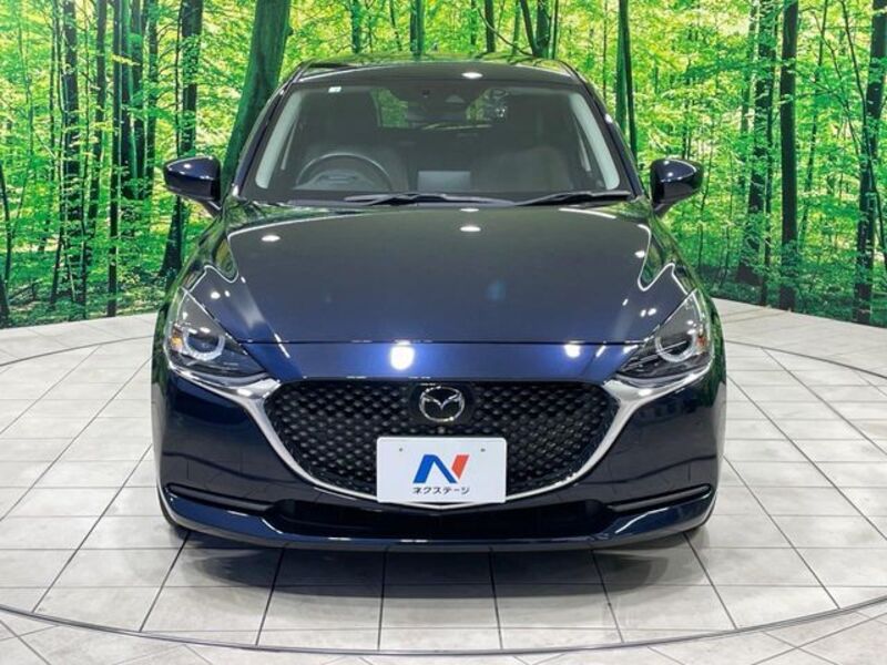 MAZDA2