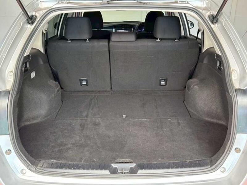 COROLLA FIELDER
