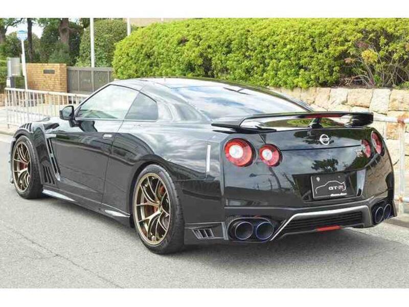 GT-R