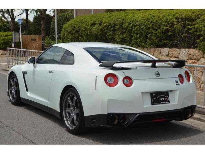 GT-R