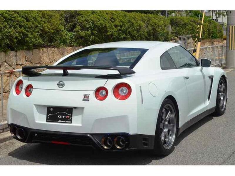 GT-R