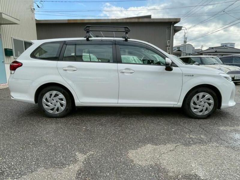 COROLLA FIELDER