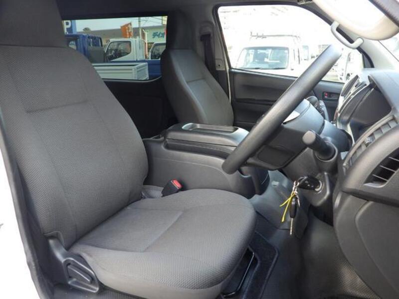 HIACE WAGON