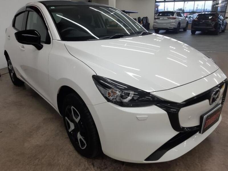 MAZDA2