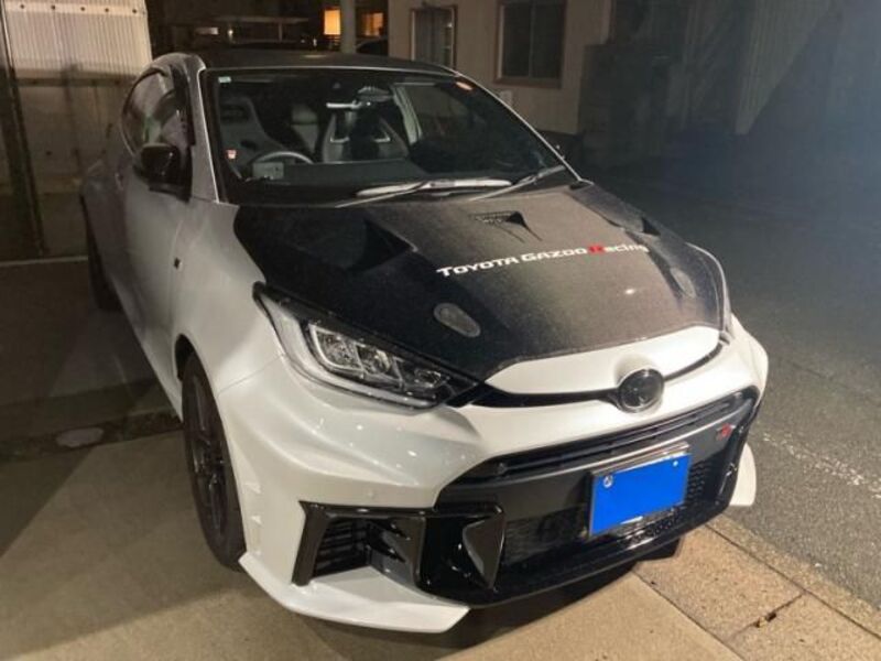 GR YARIS