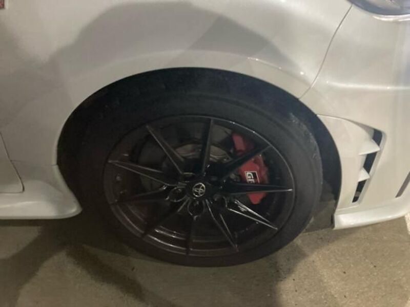 GR YARIS