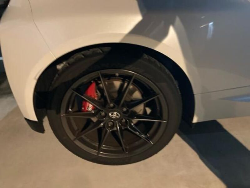 GR YARIS