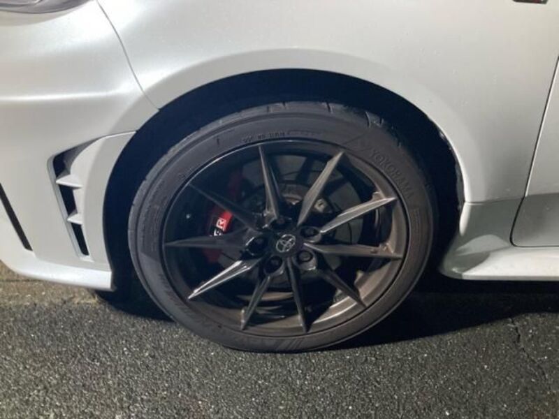 GR YARIS