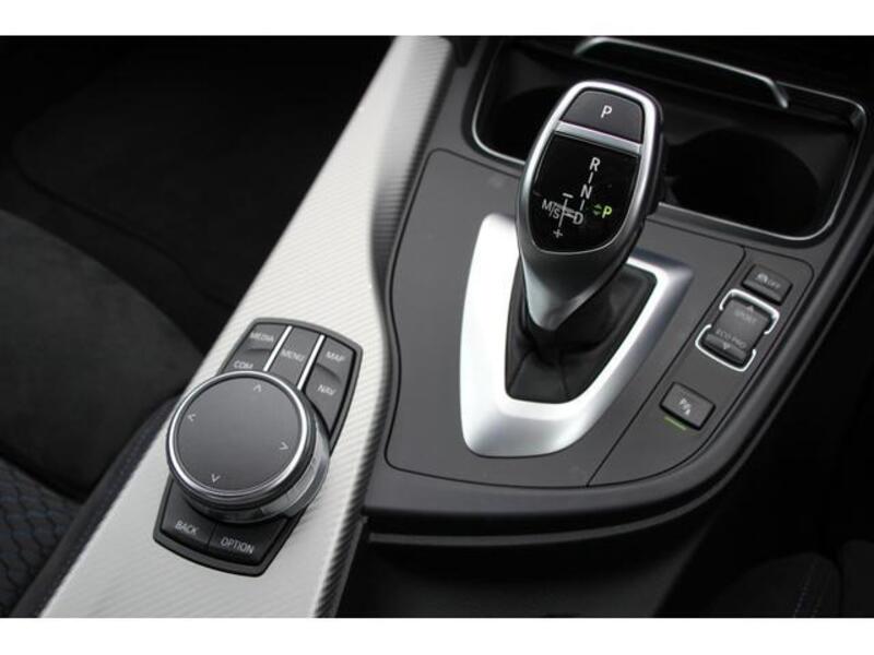 4 SERIES