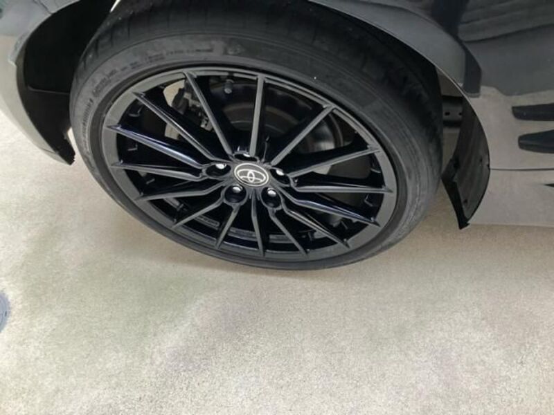GR YARIS