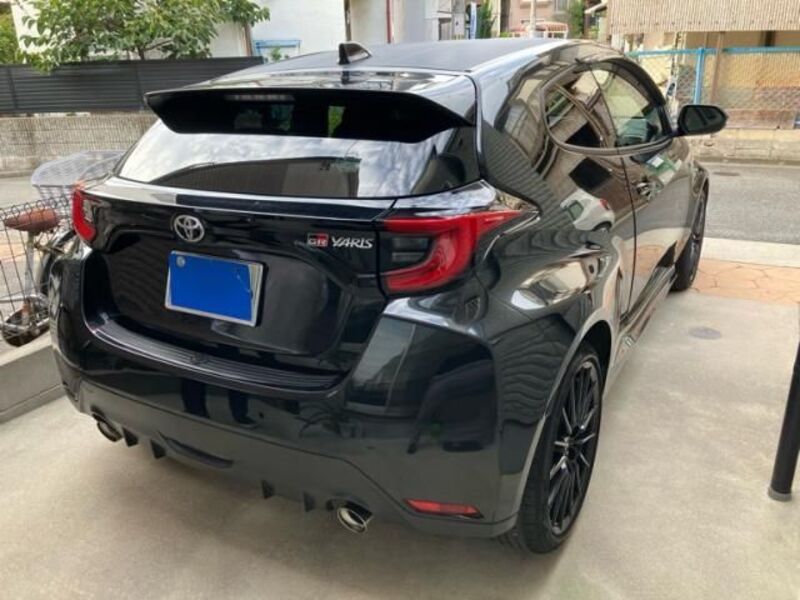 GR YARIS