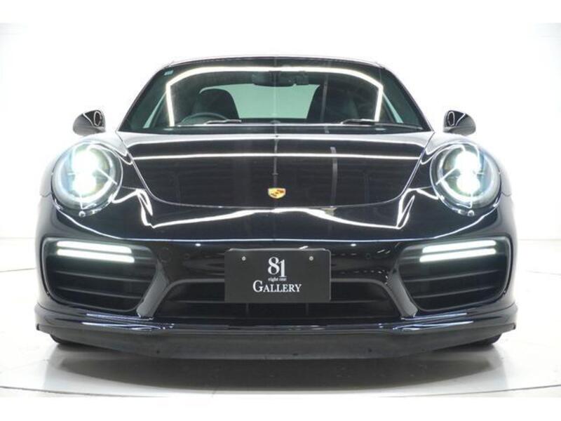 911