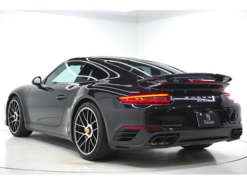 911