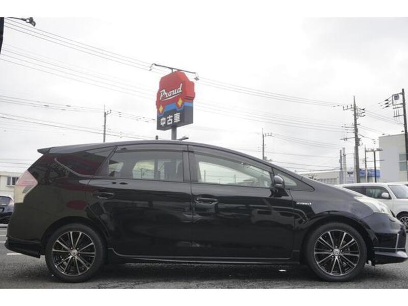 PRIUS ALPHA