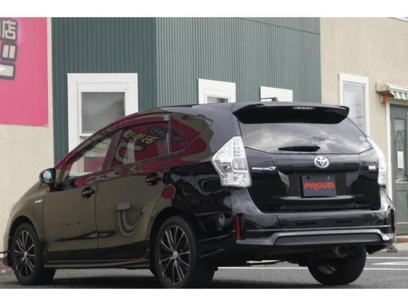 PRIUS ALPHA