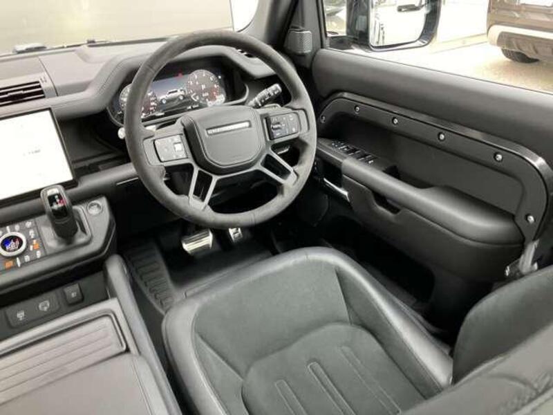 DEFENDER