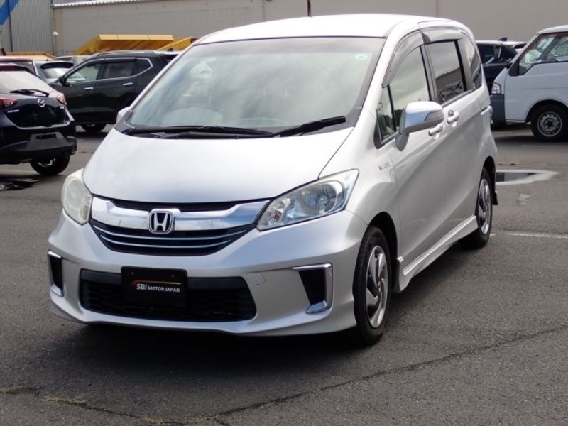 HONDA FREED HYBRID