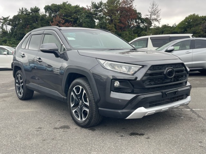 TOYOTA RAV4