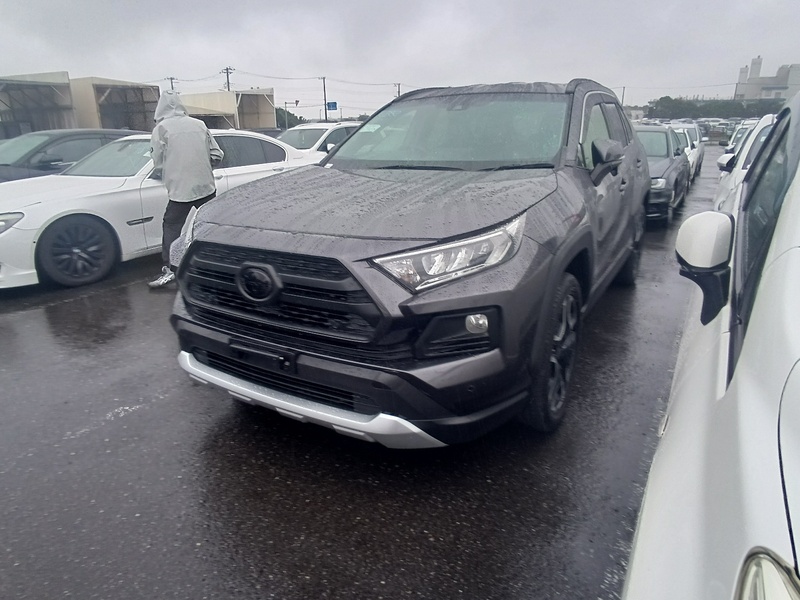 RAV4