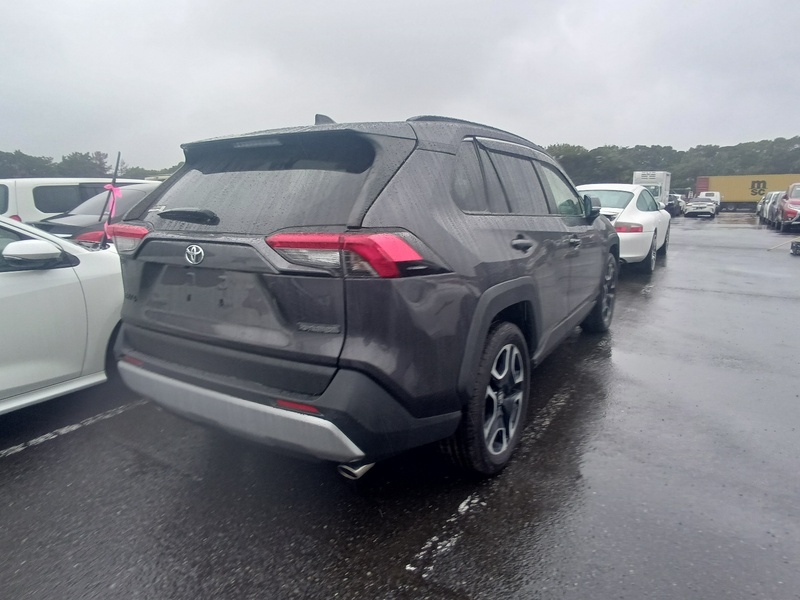 RAV4