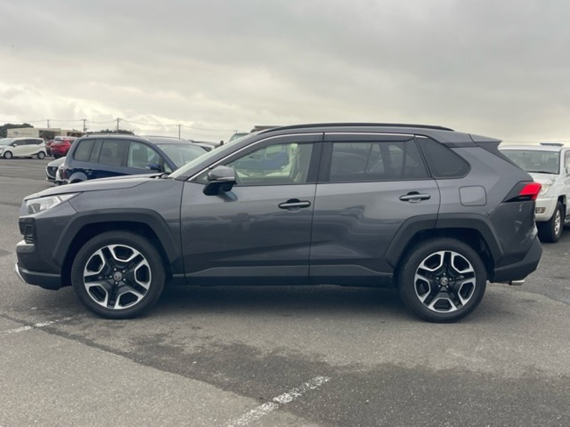 RAV4