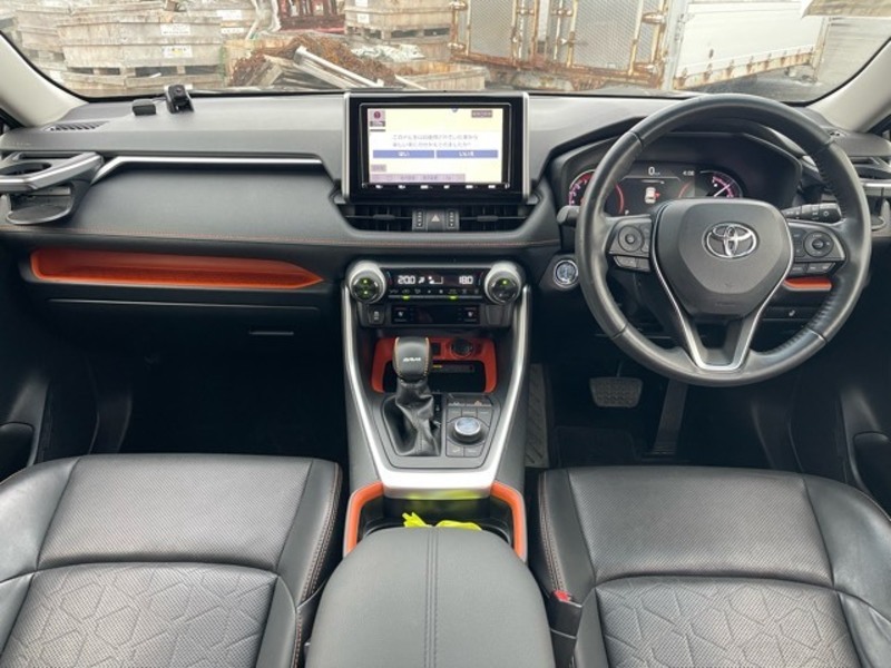 RAV4