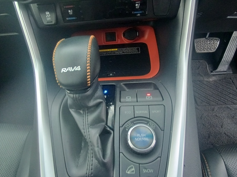 RAV4