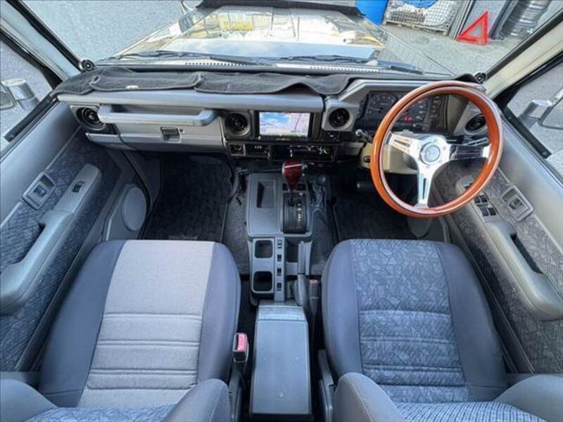LAND CRUISER