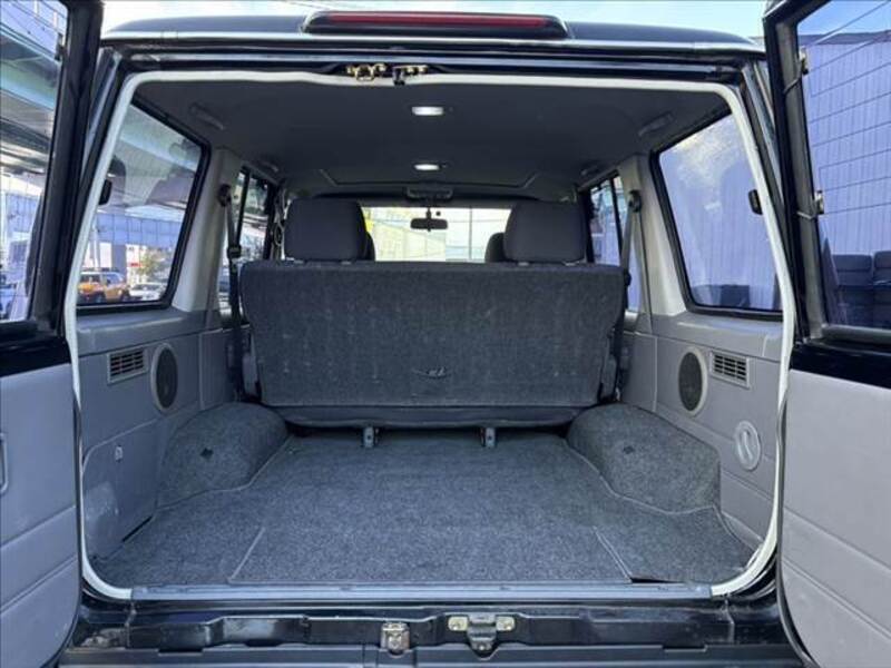 LAND CRUISER