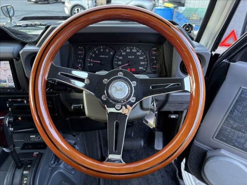 LAND CRUISER