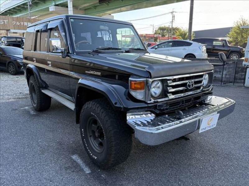LAND CRUISER