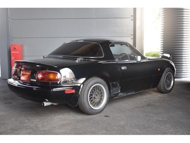 EUNOS ROADSTER