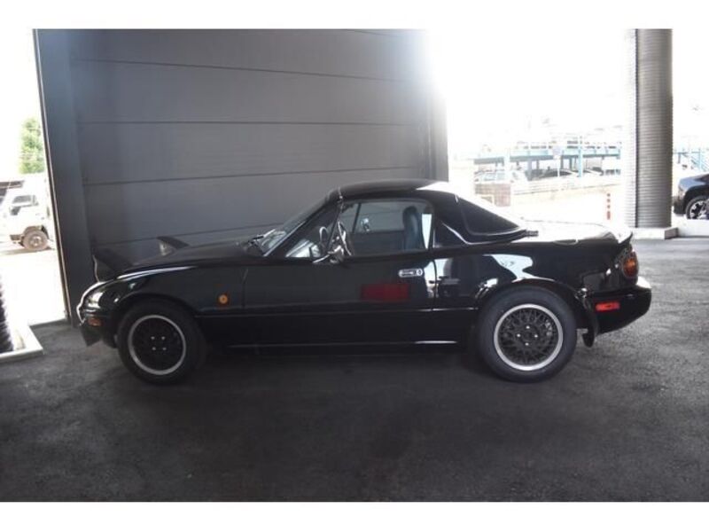EUNOS ROADSTER
