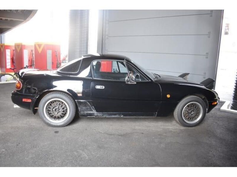 EUNOS ROADSTER