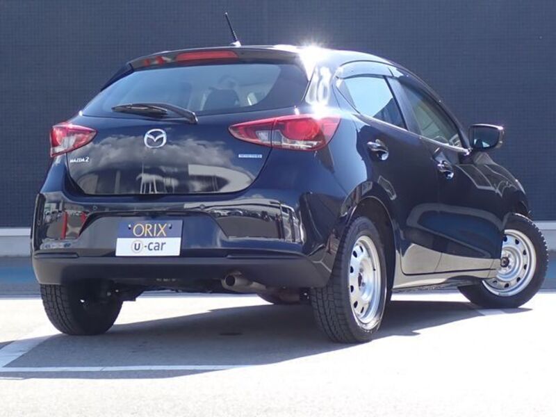 MAZDA2