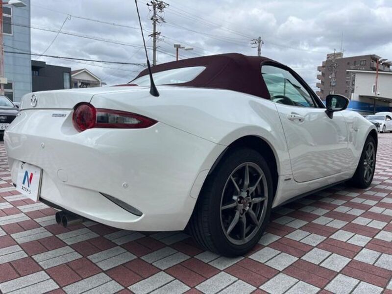 ROADSTER