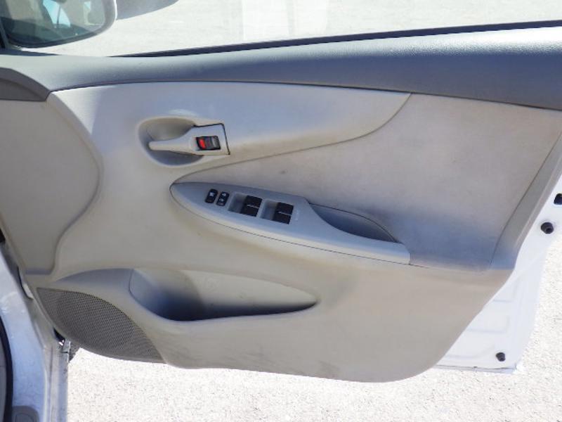 COROLLA AXIO