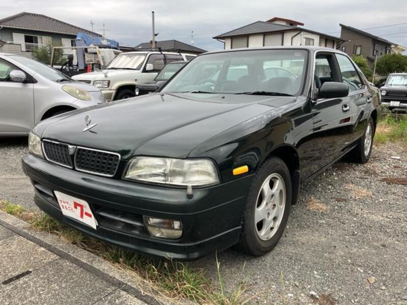 NISSAN LAUREL