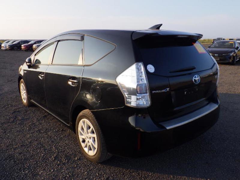 PRIUS ALPHA