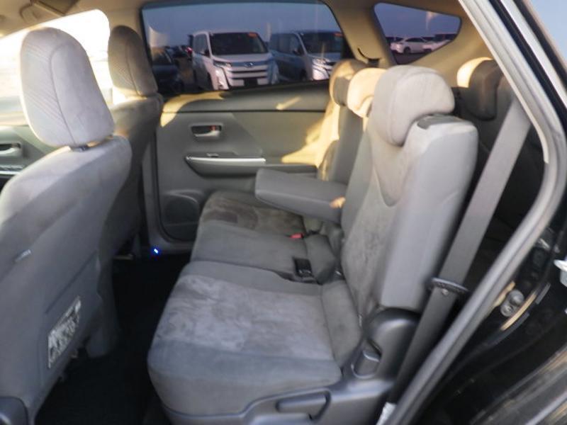 PRIUS ALPHA