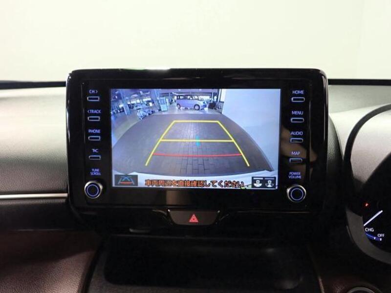 YARIS CROSS
