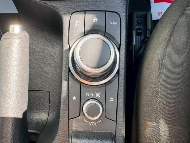MAZDA2