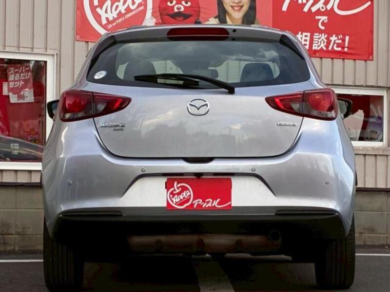 MAZDA2
