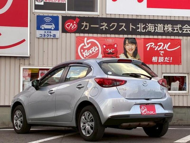 MAZDA2
