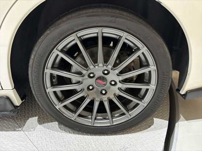 LEGACY B4