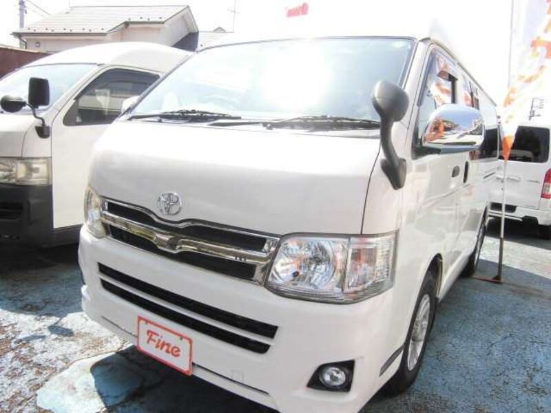 HIACE VAN