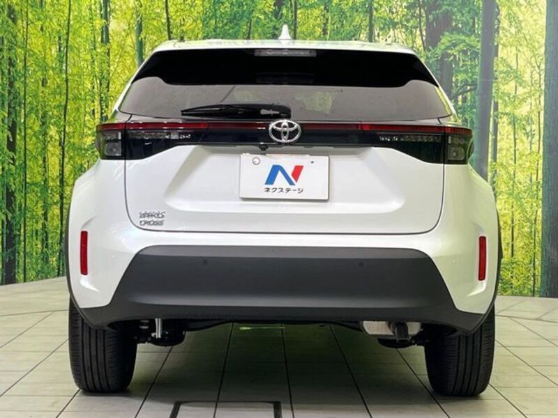 YARIS CROSS