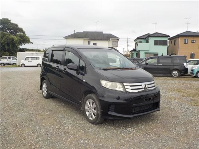 HONDA FREED SPIKE