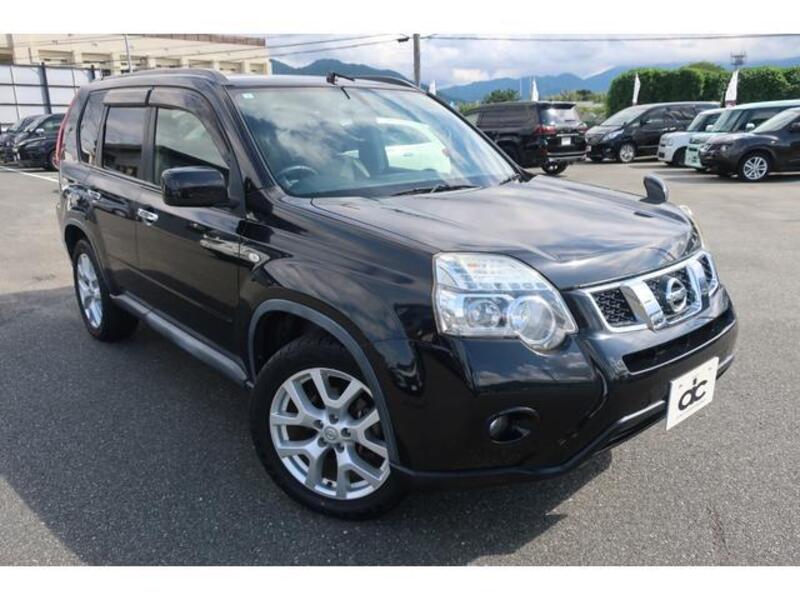 X-TRAIL