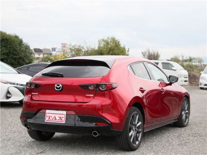 MAZDA3